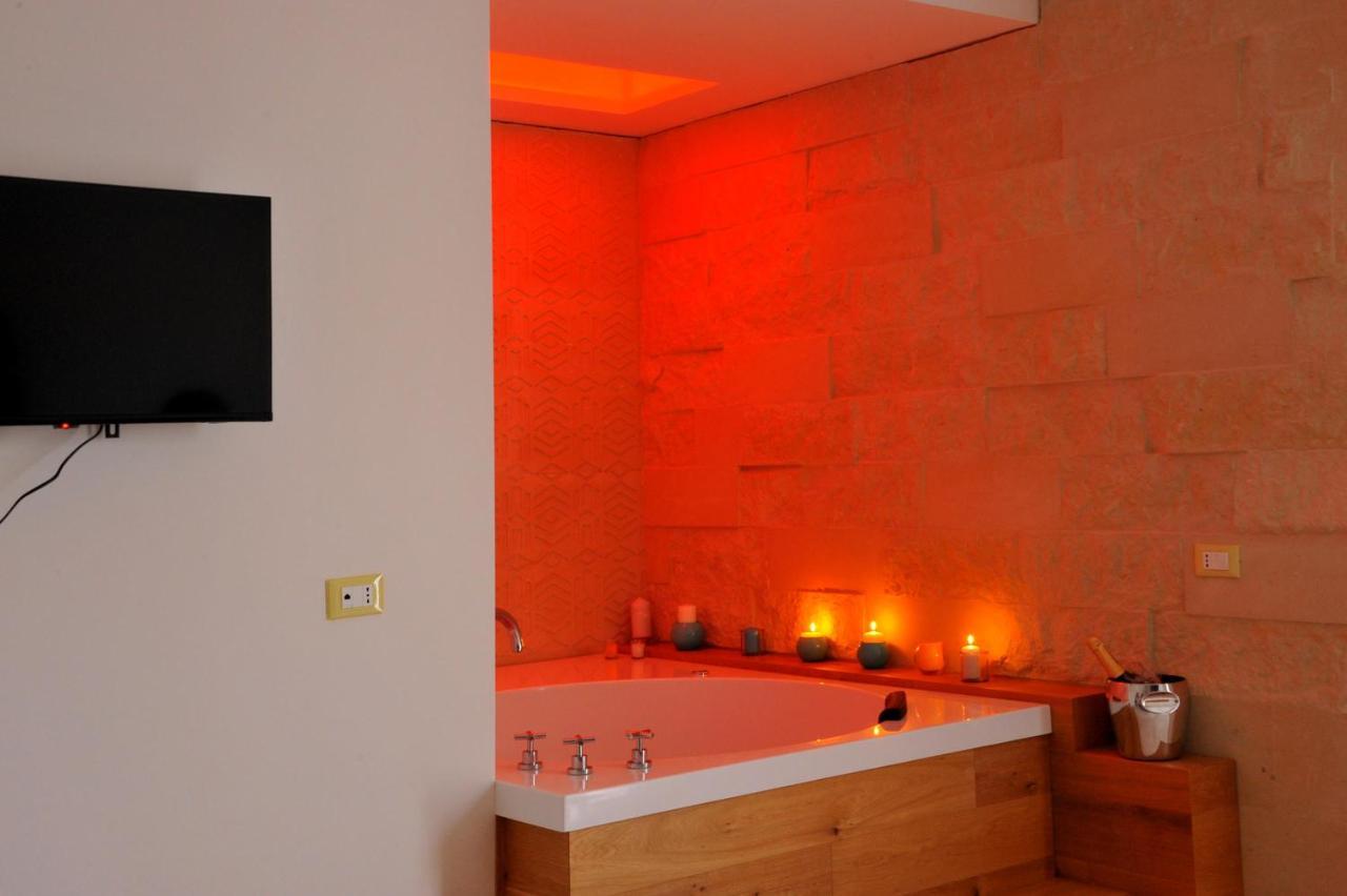 Suite Hot Tub
