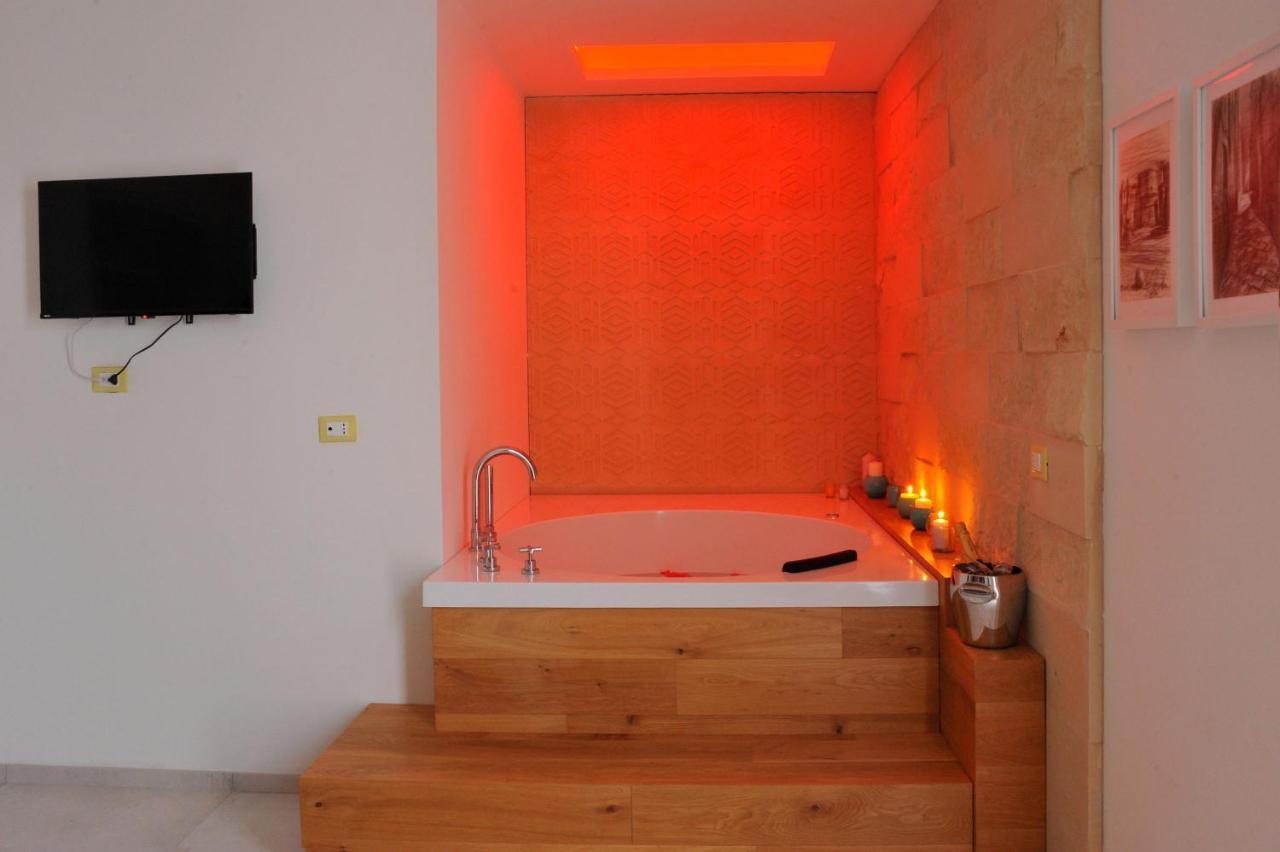 Suite Hot Tub