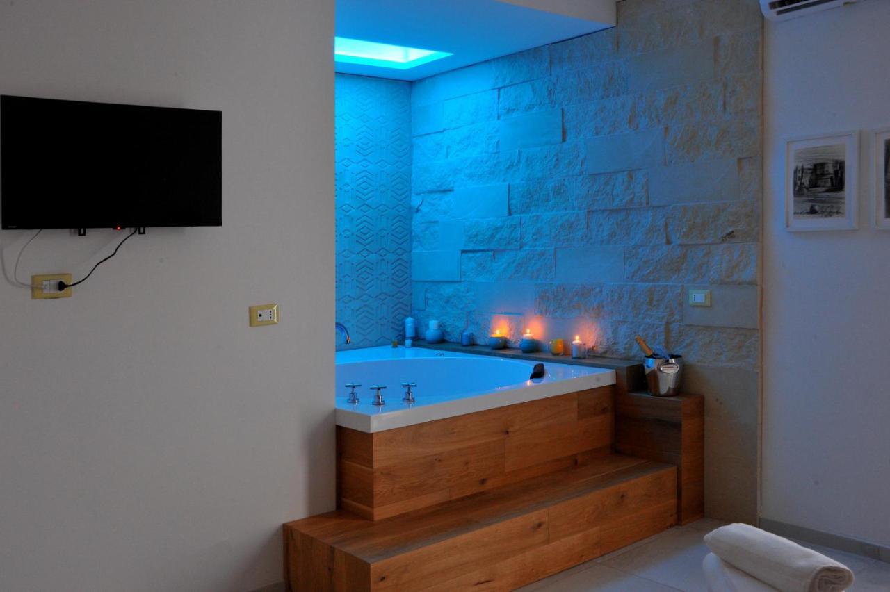 Suite Hot Tub