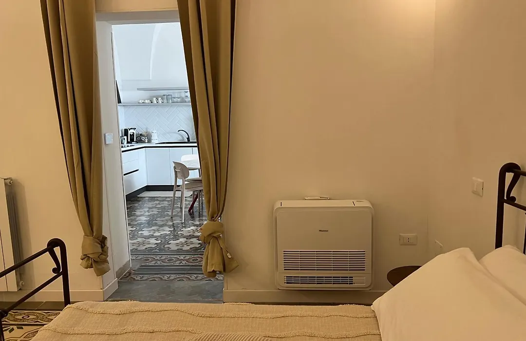 Notos B&B-1
